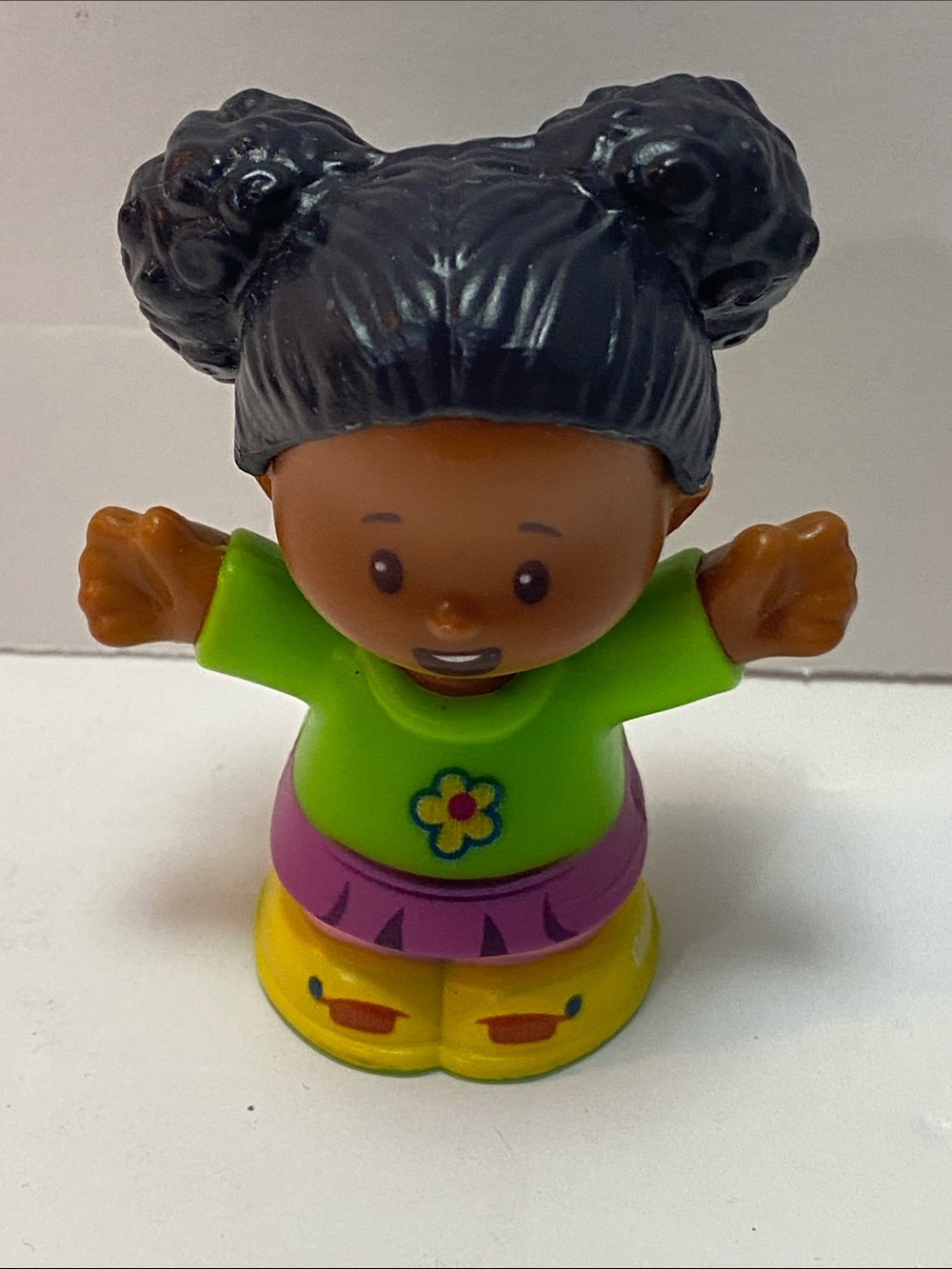 Fisher Price Little People Tessa African American Girl Green Flower Shirt